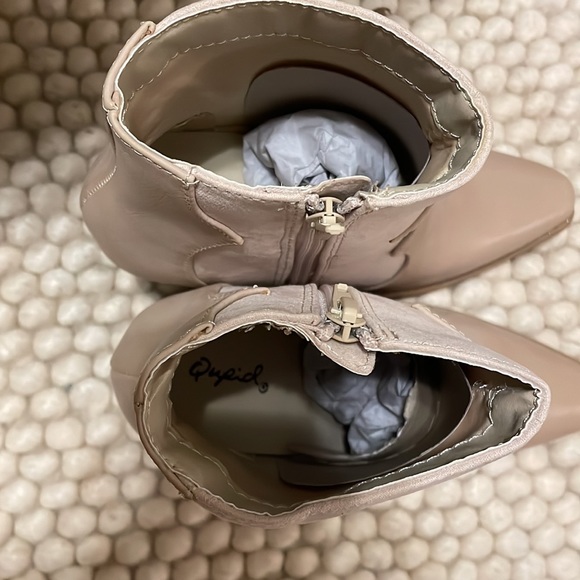 Booties - Picture 3 of 5